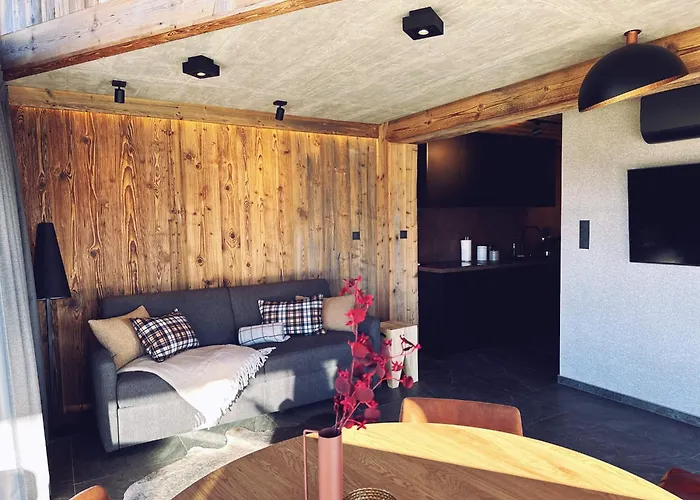 1000m N.p.m. アパート