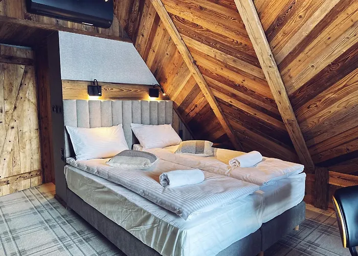 1000m N.p.m. アパート コシチェリスコ